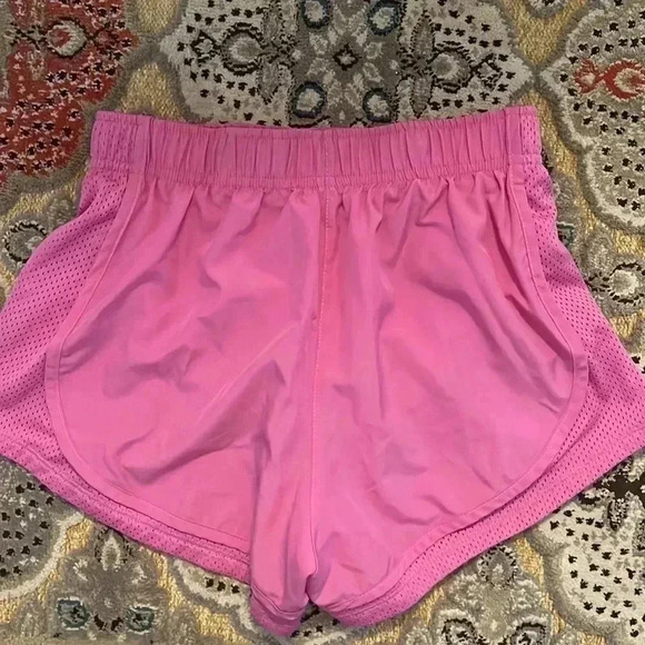 WOMENS NIKE RUNNING SHORTS SIZE XS PINK - Picture 4 of 5